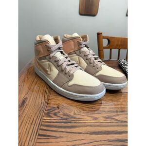 Nike Celestial Gold Muslin Desert Air Jordan 1 Mid SE Sneaker Shoes Size 10.5